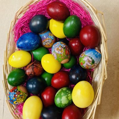 Barvení Velikonočních vajíček